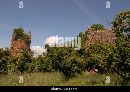 Torri d'Orlando bleibt ein römisches republikanisches Mausoleum in der Nähe von Viterbo Lazio in Italien an der Via Francigena, einer europäischen Pilgerstraße nach Rom Stockfoto