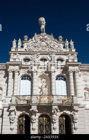 Blick auf das Schloss Linderhof in Deutschland im Südwesten Bayerns Stockfoto