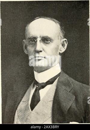 Männer und Frauen Amerikas; ein biographisches Wörterbuch der Altersgenossen. Generation fromj-homas Stokes von Lower Shanwell, eng-Land, der 1677 nach New Castle, Del., auswanderte. Sein Vater ist präsident der Millville National Bank, Millville, N. J., und der Sohn wurde in den dortigen Publicschools und später in der FriendsSchool in Providence, R. I., und an der BrownUniversity erzogen, wo er ASA.B., 1883 graduiert wurde. Er war Wahlmann der Millville National Bank, 1883-1889, war Superintendent der Millville Publicschools, 1889-1895, wurde Mitglied der TheState Assembly of New Jersey, 1891; S. Stockfoto