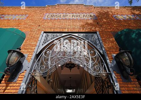 St. PETERSBURG, FL -24 JAN 2020 - Blick auf die Central Avenue im Stadtzentrum von St. Pete, Florida, Vereinigte Staaten. Stockfoto