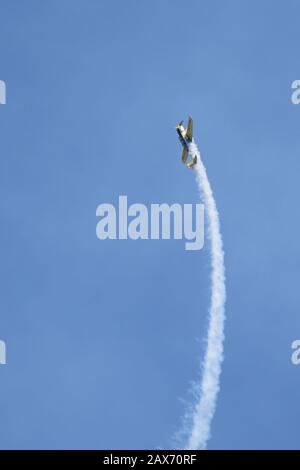 Yak-52-Formation in Bukarest, Rumänien, 15. September 2018 - Crangasi Air Show Stockfoto