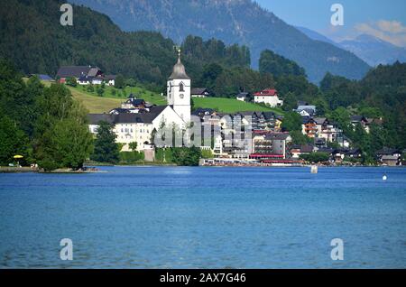 Die Stadt St. Wolfgang am Wolfgangsee. Salzkammergut, Oberösterreich, Österreich Stockfoto