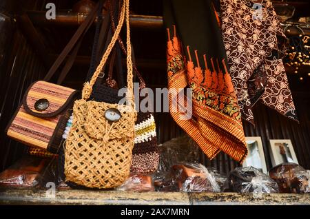 Souvenirladen in Tasikmalaya, West Java, Indonesien Stockfoto