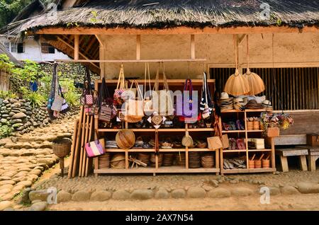 Souvenirladen in Tasikmalaya, West Java, Indonesien Stockfoto