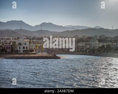 Touristenort in Aqaba Jordan, wo alle Fähren aus Ägypten landen Stockfoto