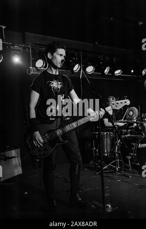 Wolverhampton, Großbritannien. Juni 2019. Schauspieler treten in Slade Rooms auf. © Ken Harrison Stockfoto