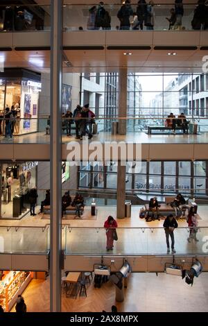 Euro Passage Shopping Center in Hamburg, Deutschland Stockfoto