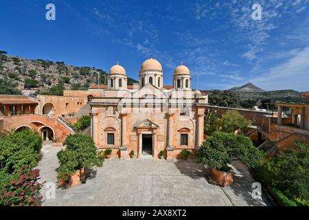 Griechenland, die Insel Crete, das Kloster Agia Triada alias Holy Trinity aus dem 17. Jahrhundert Stockfoto