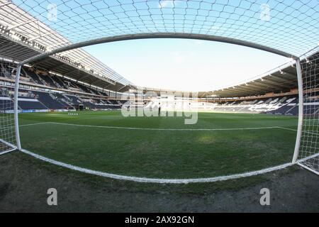 Februar 2020, KC Stadium, Kingston upon Hull, England; Sky Bet Championship, Hull City V Brentford: KCOM Stadium Image Stockfoto