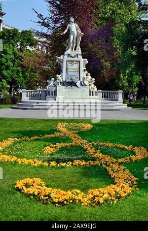 Österreich, Mozart-Denkmal in Burggarten, Wien Stockfoto