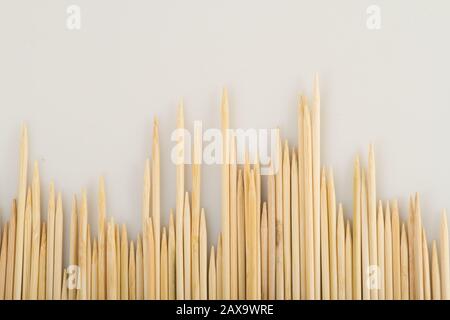 Hintergrund mit Bambusstäbchen Textur Draufsicht. Stockfoto