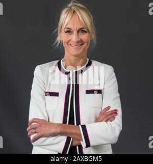 Die britische Journalistin und Nachrichtenmoderatorin Louise Minchin besucht während des jährlichen Edinburgh International Book Festivals 2018 eine Fotocall Stockfoto