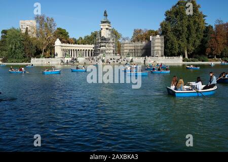 Denkmal Alfonsos XII, Parque del Retiro, Madrid. Stockfoto