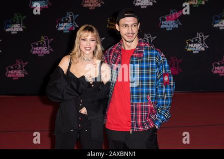 Angele und Romeo Elvis auf dem roten Teppich vor der NRJ Music Awards Zeremonie 2019 in Cannes (Südostfrankreich), im Palais des Festivals Stockfoto