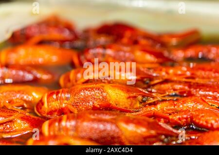 Nahaufnahme von köstlichen gebackenen Krebsen Stockfoto