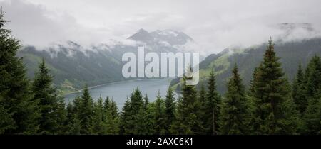 Panoramablick auf die Berge rund um den Durlassboden in den hohen Tauern, Österreich Stockfoto