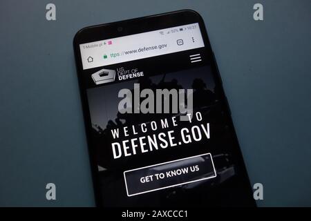 Website des US-Verteidigungsministeriums auf dem Smartphone Stockfoto