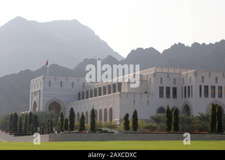 Muscat/Oman - 11. Februar 2020: Der Rat von Oman (parlament) im Distrikt Al Bustan der Hauptstadt Muscat des Landes Stockfoto