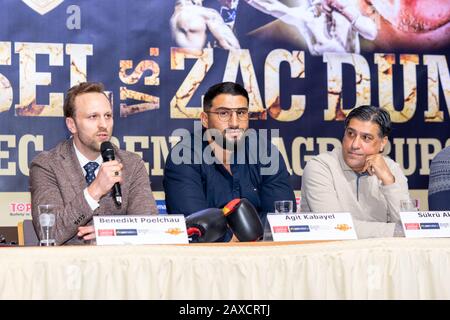 Agit Kabel; Benedikt Poelchau; Boxen; Magdeburg; Presse; Pressekonferenz; SES; Sükrü Aksu; Stockfoto