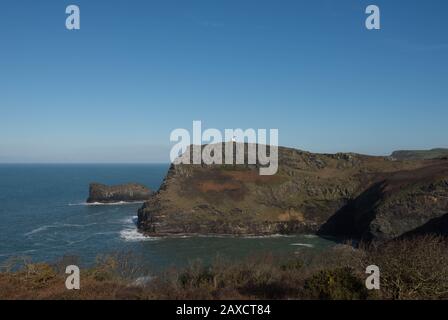 Willapark Headland und Boscastle Lookout Station am Atlantik auf dem South West Coast Path beim Village of Boscastle in Cornwall, England, Großbritannien Stockfoto