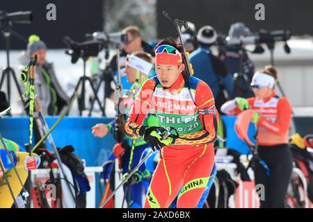 Antholz, Italien am 11.02.2020, IBU-Biathlon-Weltmeisterschaften 2020, chinesischer Sportler im Training im Einsatz. Foto: Pierre Teyssot/Espa-Images Credit: European Sports Photographic Agency/Alamy Live News Stockfoto