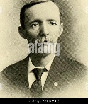 Geschichte der Grafschaften allen und Woodson, Kansas: Mit Porträts bekannter Menschen dieser Grafschaften verschönert, mit Biographien unserer repräsentativen Bürger, Einschnitten öffentlicher Gebäude und einer Karte der einzelnen Bezirke. Ng ihn bis 1878, vergangen im reifen Alter von 83 Jahren. Das Thema dieser Überprüfung war das jüngste ihrer acht Kinder. Er verließ im Alter von sechzehn Jahren sein Haus, um seinen eigenen Weg in die Welt zu gehen und nach Iowa zu gehen, wo er sich Emplojment auf einem Bauernhof sicherte. Er blieb für zwei Jears im Einsatz eines Mannes, der dreizehn Dollar pro Monat und dann erhielt Stockfoto