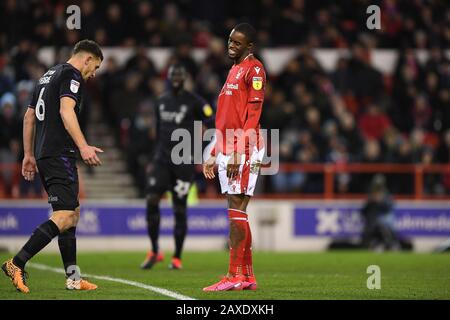Nottingham, ENGLAND - 11. FEBRUAR ADAMA Diakhaby (14) aus Nottingham Forest reagiert nach einem verschwendeten Toreinsatz beim Sky Bet Championship Match zwischen Nottingham Forest und Charlton Athletic am City Ground, Nottingham am Dienstag, den 11. Februar 2020. (Kredit: Jon Hobley / MI News) Foto darf nur für redaktionelle Zwecke in Zeitungen und/oder Zeitschriften verwendet werden, Lizenz für kommerzielle Nutzung erforderlich Credit: MI News & Sport /Alamy Live News Stockfoto