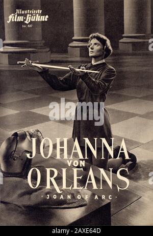 1948 : Die gefeierte Filmschauspielerin INGRID BERGMAN im Film JOAN OF ARC ( Giovanna d'Arco ) von Victor Fleming, von einem Stück des Schauspielers Maxwell Anderson . Cover des Filmprogramms ILLUSTRIERTE FILM-BUHNE 1948 - ATTRICE - FILM - FILM - KINO - D' ARCO - Porträt - Ritratto - KINO - FILM - Locandina pubblicitaria cinematografica - PLAKAT - spada - Schwert - in ginocchio - Preghiera - Beten - Kopertina - Cover - Lächeln ---- Archivio GBB Stockfoto