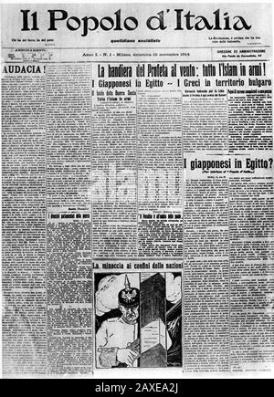 1914 , 15. november, ITALIEN : Der italienische Faschist Duce BENITO MUSSOLINI ( Predappio, 29. juli 1883 - Giulino di Mezzegra, 28. april 1945 ) war Direktor der sozialistischen Zeitung IL POPOLO D'ITALIA . In diesem Foto die erste Ausgabe . - Ritratto - Porträt - POLITICA - POLITICO - ITALIA - POLITIC - Portrait - ITALIEN - FASCISMO - FASCHISMUS - FASCISTA - ITALIA - giornale - primo numero - Cover - Copertina - QUOTIDIANO - Archivio GBB Stockfoto