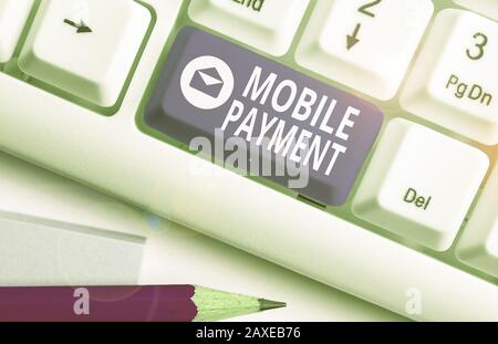 Hinweis zur mobilen Zahlung. Geschäftskonzept für die Zahlung über ein tragbares elektronisches Gerät Stockfoto