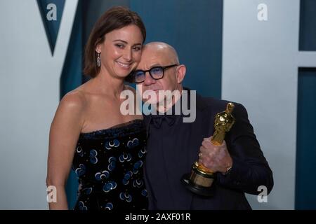 Heather Lynn Hodgins Kidd und Bernie Taupin nehmen am 09. Februar 2020 an der Oscar-Party der Vanity Fair im Wallis Annenberg Center for the Performing Arts in Beverly Hills, Los Angeles, USA, teilzunehmen. Weltweite Verwendung Stockfoto