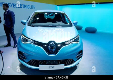 Greater NOIDA, INDIEN - 7. FEBRUAR 2020: Renault Zoe Auto ist auf der Auto Expo 2020 im Greater Noida in Indien zu sehen. Stockfoto