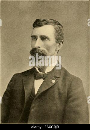 Biographische Gedenkaufzeichnung der Grafschaften Sandusky und Ottawa, Ohio. IDA(Zwillinge), der ehemalige Bewohner von Oregon, letztere die Frau von S. Sherwood, ofFremont; Byron; Anna, Frau von CyrusHarnden, of Clyde; und Etta, Ehefrau von Cyrus Kessler, aus Cleveland. Die Mutter dieser Familie lebt noch. J., die üblicherweise als "AsMarion" bekannt ist, wurde auf dem Hof aufgezogen, und sein Boyhood besuchte die Bezirksschulen. Er war kaum si.xteen, als Fort Sumter gefeuert wurde, und betweenimpetuous Patriotismus für seine Konterfahne und die Liebe zur Aufregung, war er eifrig einzubringen, aber sein Vater fr Stockfoto