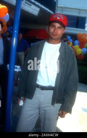 Westwood, Kalifornien, USA 9. Juli 1995 Schauspieler Matt Borlenghi besucht Warner Bros. Pictures' 'Free Willys 2: The Adventure Home' Premiere am 9. Juli 1995 im Mann Village Theatre in Westwood, Kalifornien, USA. Foto von Barry King/Alamy Stock Photo Stockfoto