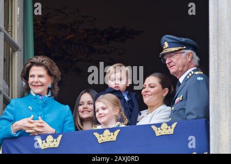 Stockholm, SCHWEDEN - 30. APRIL 2018: Die Feier des 72-jährigen Königs Carl XVI Gustaf im Königspalast. Stockfoto