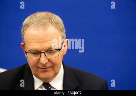 11. Februar 2020, Frankreich, Straßburg: Axel Voss (CDU, EVP-Fraktion) sitzt während einer Pressekonferenz in einem Raum im Gebäude des Europäischen Parlaments. Foto: Philipp von Ditfurth / dpa Stockfoto