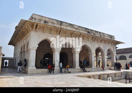 Agra, Uttar Pradesh, Indien, Januar 2020, war Diwan-i-khas im Agra-Fort für wichtige Gäste gedacht Stockfoto