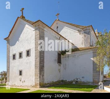 Das Gebäude der Real Kirche aus dem 18. Jahrhundert befindet sich im Dorf Castro Verde, Baixo Alentejo, Portugal, Südeuropa Stockfoto