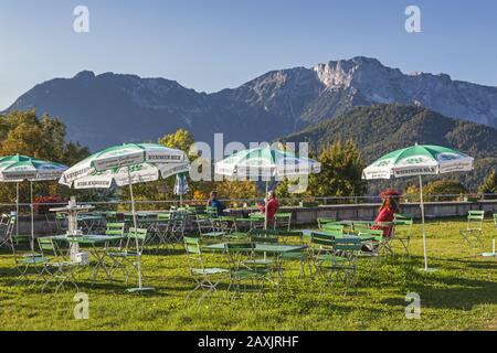 Blick von Obersalzberg auf den Untersberg, Berchtesgaden, Berchtesgadener Land, Oberbayern, Bayern, Süddeutschland, Deutschland, Europa Stockfoto