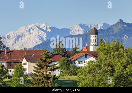 Waltersberger Kirche vor Wettersteingebirge, Spatzenhausen, Oberbayern, Bayern, Süddeutschland, Deutschland, Europa Stockfoto