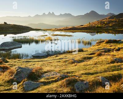 Aiguille d'Arves, Lac Guichard, Col de la Croix de Fer, Rhone-Alpen, Savoie, Frankreich Stockfoto