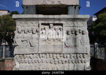 Türkei. Istanbul. Theodosius Obelisk. Sockel. Kaiser mit Siegerpreis. 4. C Hippodrom. Stockfoto