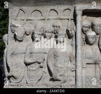 Türkei. Istanbul. Theodosius Obelisk. Sockel. Kaiser mit Siegerpreis. 4. C Details. Hippodrom. Stockfoto