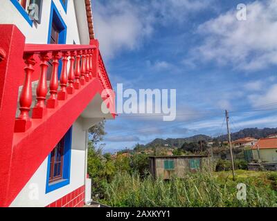 Sehenswürdigkeiten in Santana an der Wintersonnenlage von Madeira, Portugal, Europäische Union Stockfoto