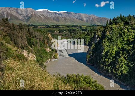 Rakaia River in der Rakaia Gorge, Mount Hutt Range, Südalpen, in dist, von der Arundel Rakaia Gorge Road, in der Nähe von Methven, Südinsel, Neuseeland Stockfoto