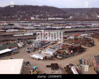 Metallschrottplatz Recycling-Drohnenansicht, Cincinnati, Ohio Stockfoto