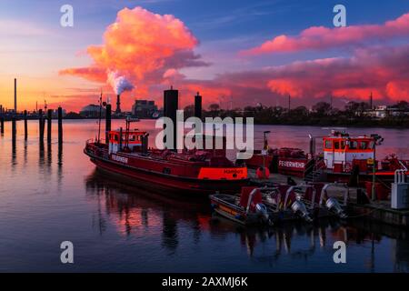 Abendeindruck in der Süderelbe, Hamburger Hafen Stockfoto