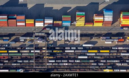 Luftaufnahmen, Duisport, Duisport, Duisburger Hafen, Logistik, Güterverkehr, Container, Containerverladung, Warenumschlag, Binnenschifffahrt, Kasslerf Stockfoto