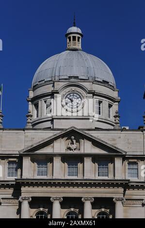 Dublin, Irland. Die irischen Regierungsgebäude. Es handelt sich um ein großes Edwardian-Gebäude, das ein Viereck an der Merrion Street in Dublin umschließt, wo der befindet Stockfoto