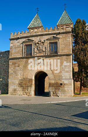 Die "Puerta de Bisagra" in der Altstadt von Toledo Stockfoto